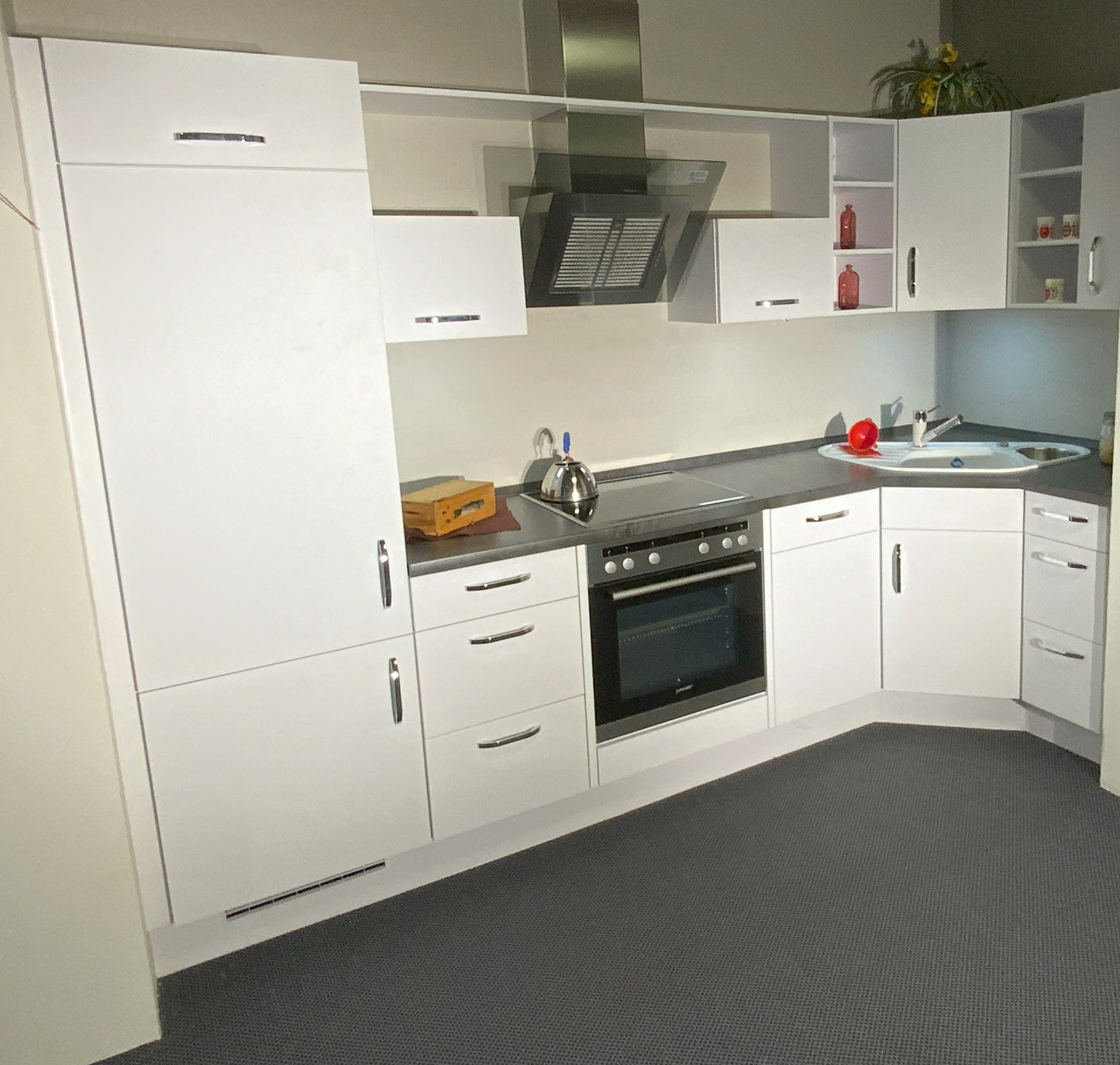 Ausstellungsküche Weiß